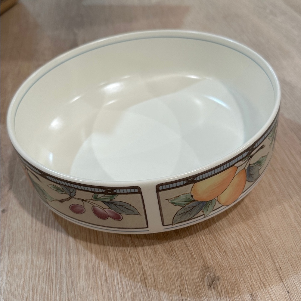 Mikasa Garden Harvest Round Vegetable or Pasta Serving Bowl